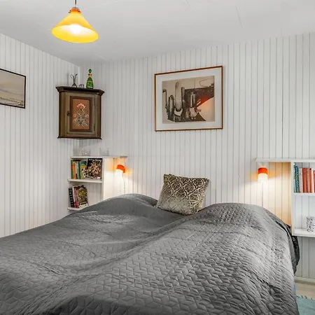 Hébergement de vacances Sven - 250m To The Fjord By Interhome