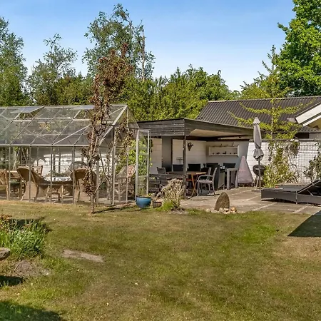 Hébergement de vacances Sven - 250m To The Fjord By Interhome