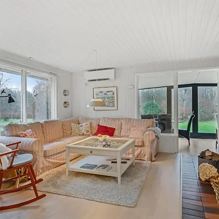 Sven - 250m To The Fjord By Interhome بيت للعطل